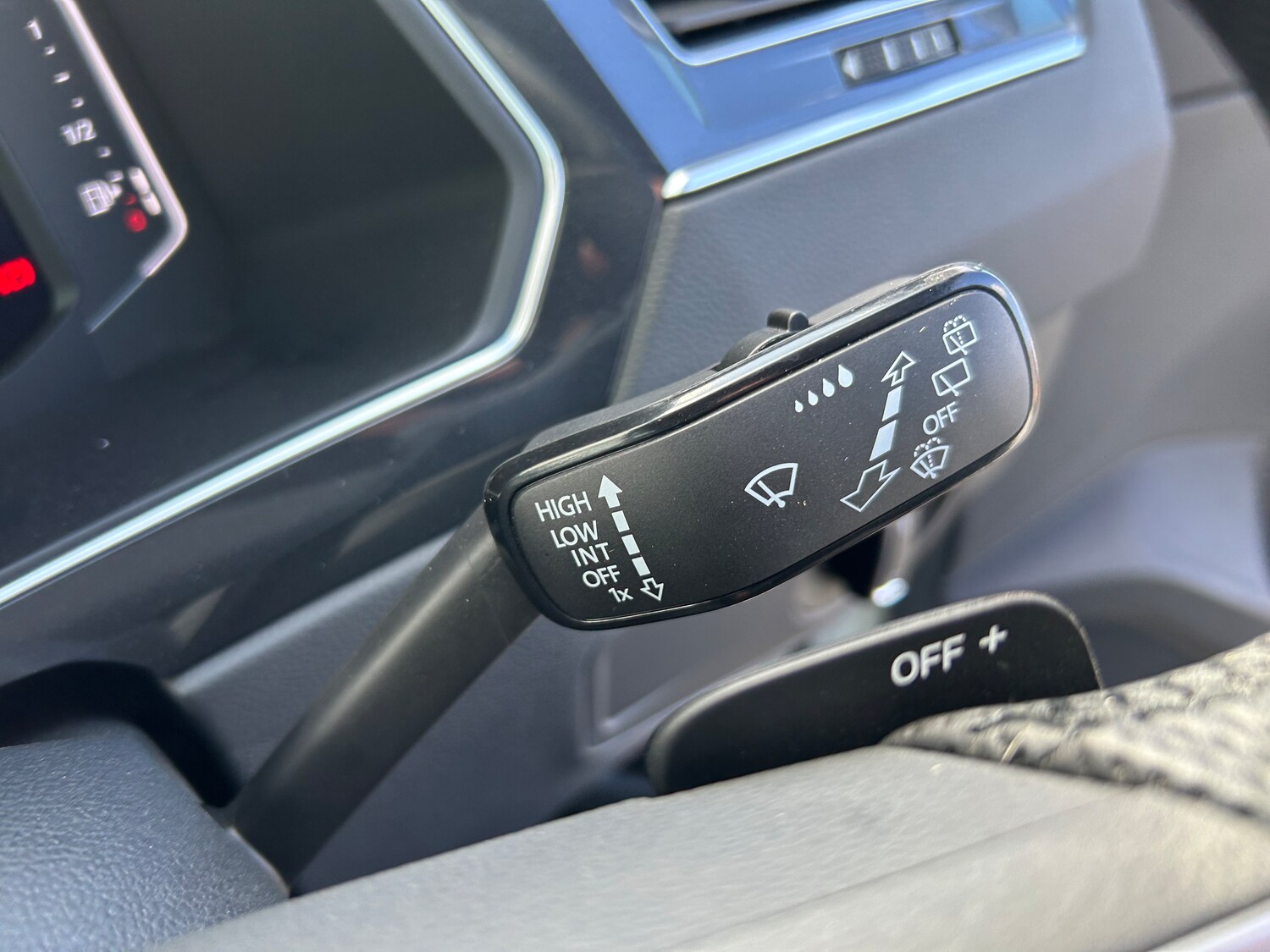 Used Volkswagen Tiguan 2022 for sale - 75975240: Photo 39