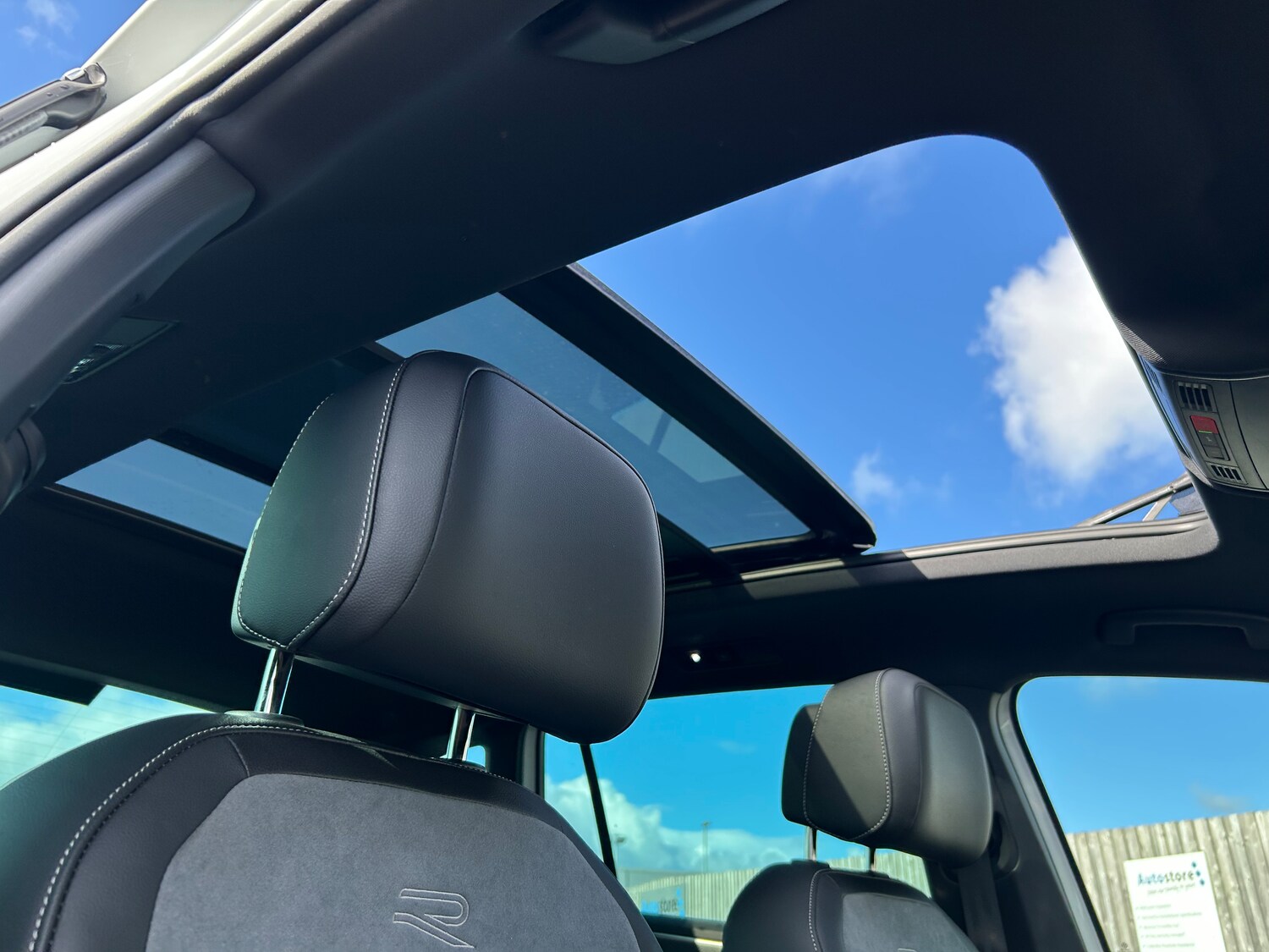 Used Volkswagen Tiguan 2022 for sale - 75975240: Photo 44