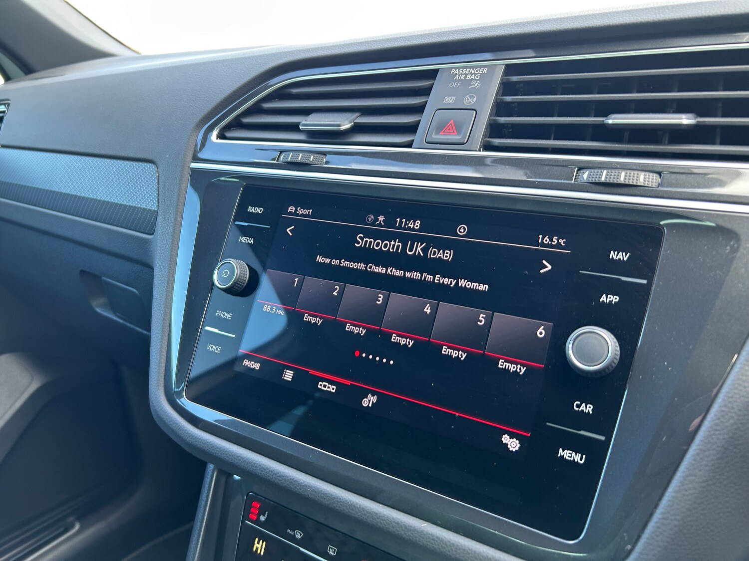 Used Volkswagen Tiguan 2022 for sale - 75975240: Photo 48