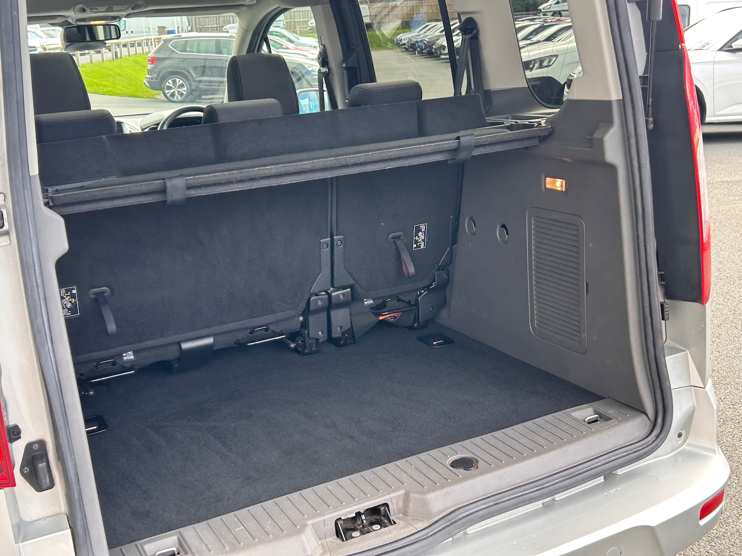 Used Ford Tourneo Connect 2019 for sale - 76245886: Photo 16