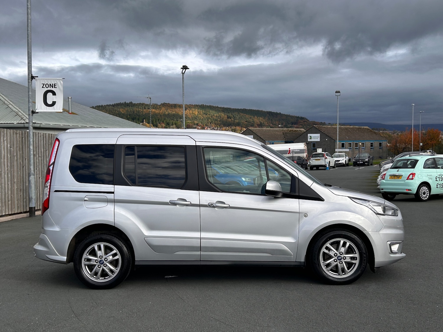 Used Ford Tourneo Connect 2019 for sale - 76245886: Photo 3