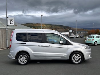 Used Ford Tourneo Connect 2019 for sale - 76245886: Photo