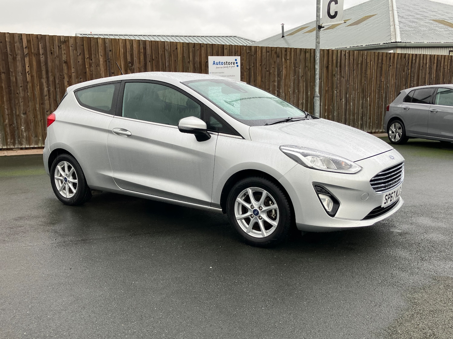 Used Ford Fiesta 2017 for sale - 76553562: Photo 2