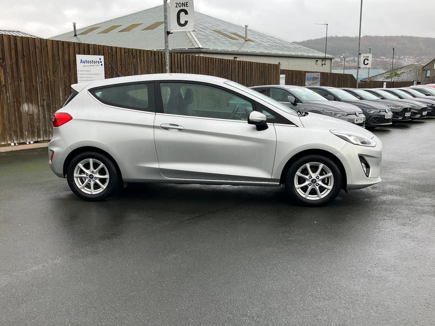 Used Ford Fiesta 2017 for sale - 76553562: Photo 3