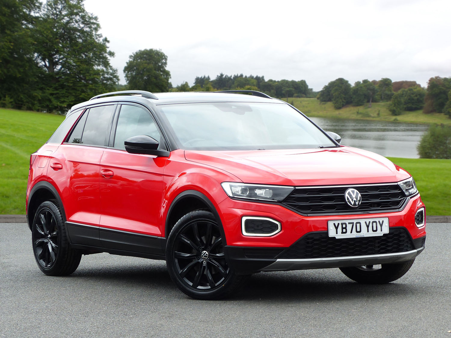 Used Volkswagen T-Roc 2020 for sale - 76106884: Photo 1