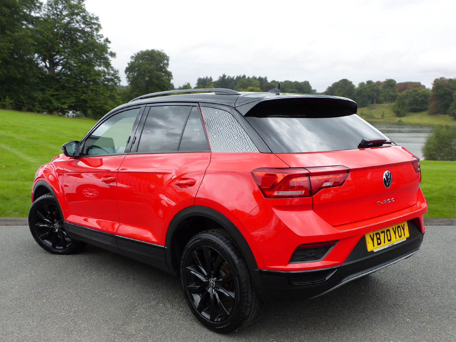 Used Volkswagen T-Roc 2020 for sale - 76106884: Photo 2
