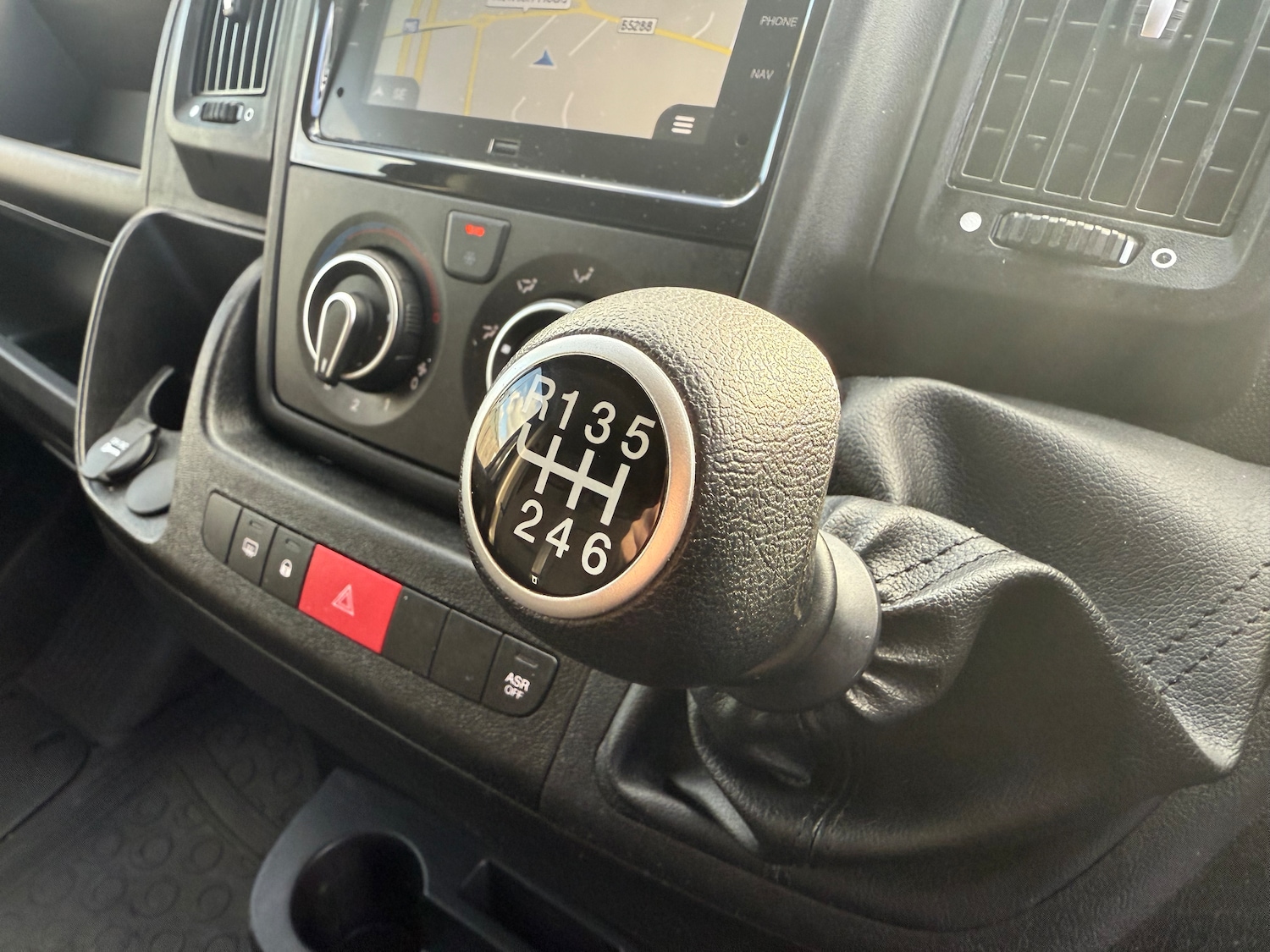 Used Peugeot Boxer 2024 for sale - 76406058: Photo 29