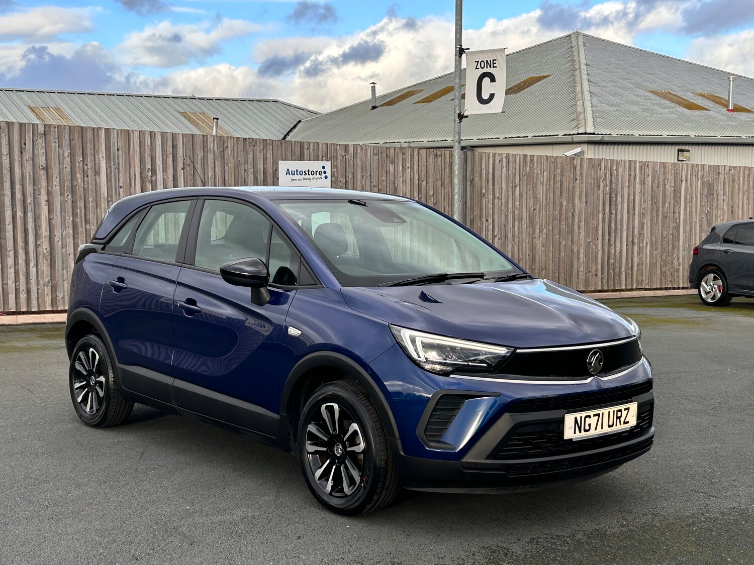 Used Vauxhall Crossland 2021 for sale - 76395445: Photo 2