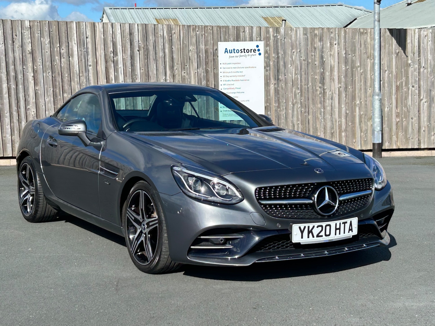 Used Mercedes-Benz SLC 2020 for sale - 76036737: Photo 2