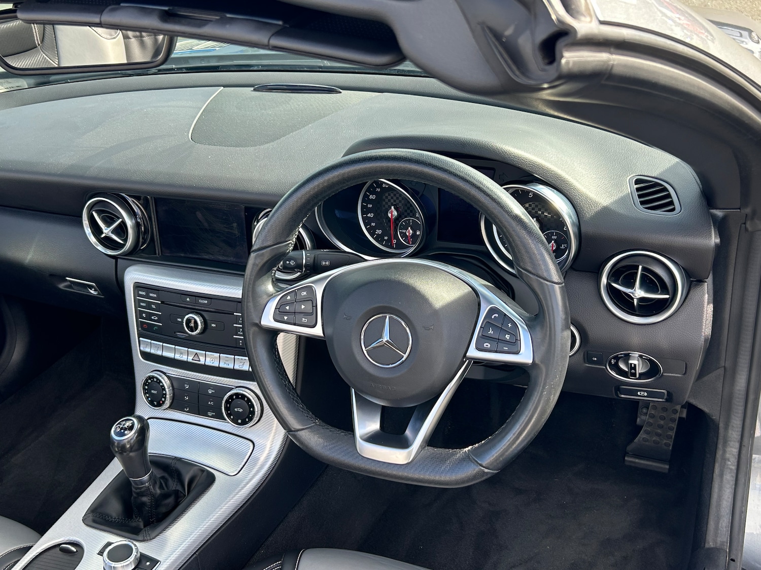 Used Mercedes-Benz SLC 2020 for sale - 76036737: Photo 31
