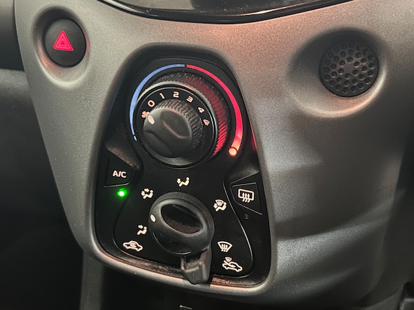 Used Toyota AYGO 2021 for sale - 74753724: Photo 28