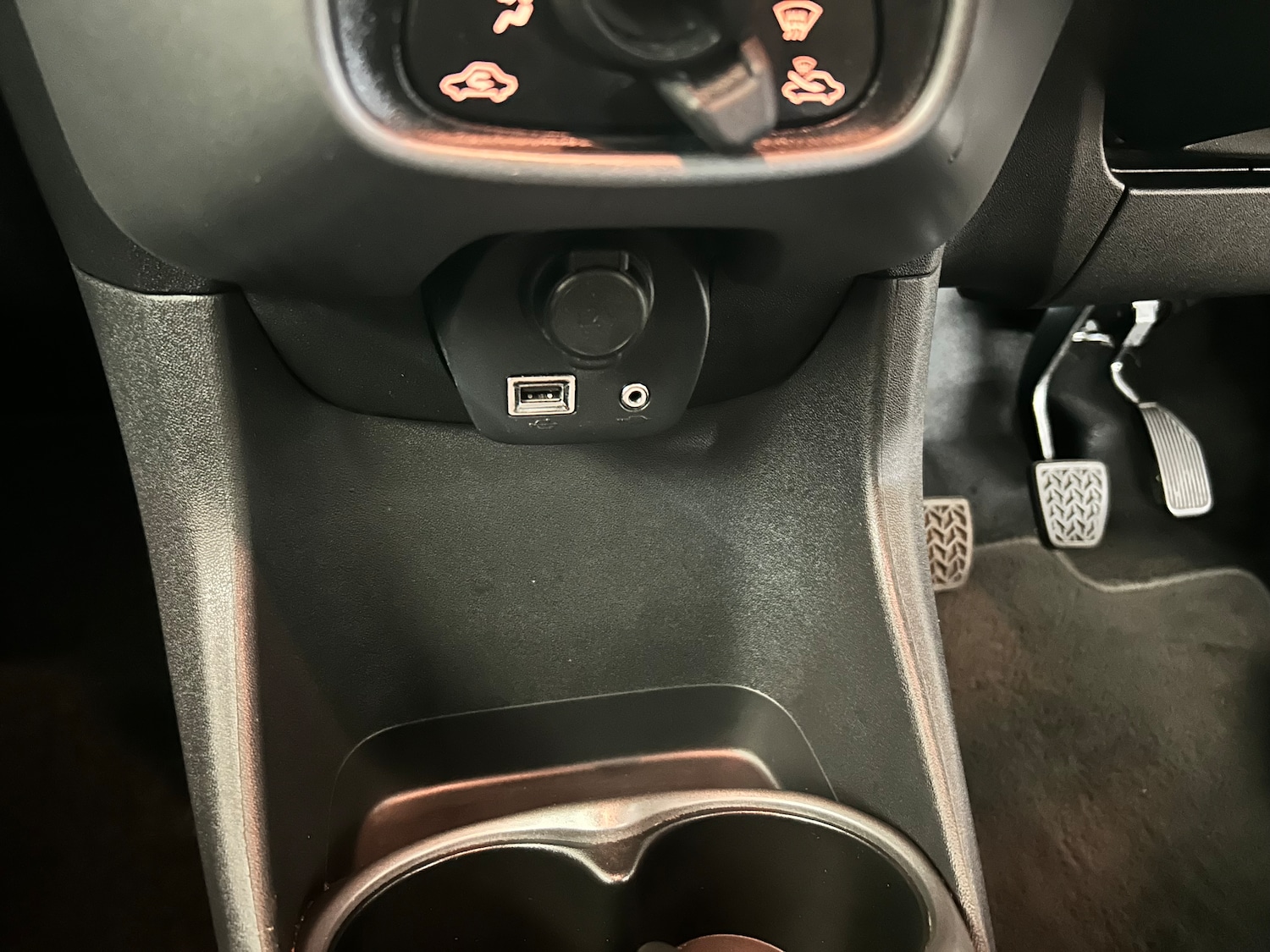 Vehicle 33