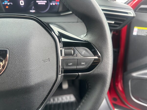 Used Peugeot 2008 2023 for sale - 76245890: Photo 34