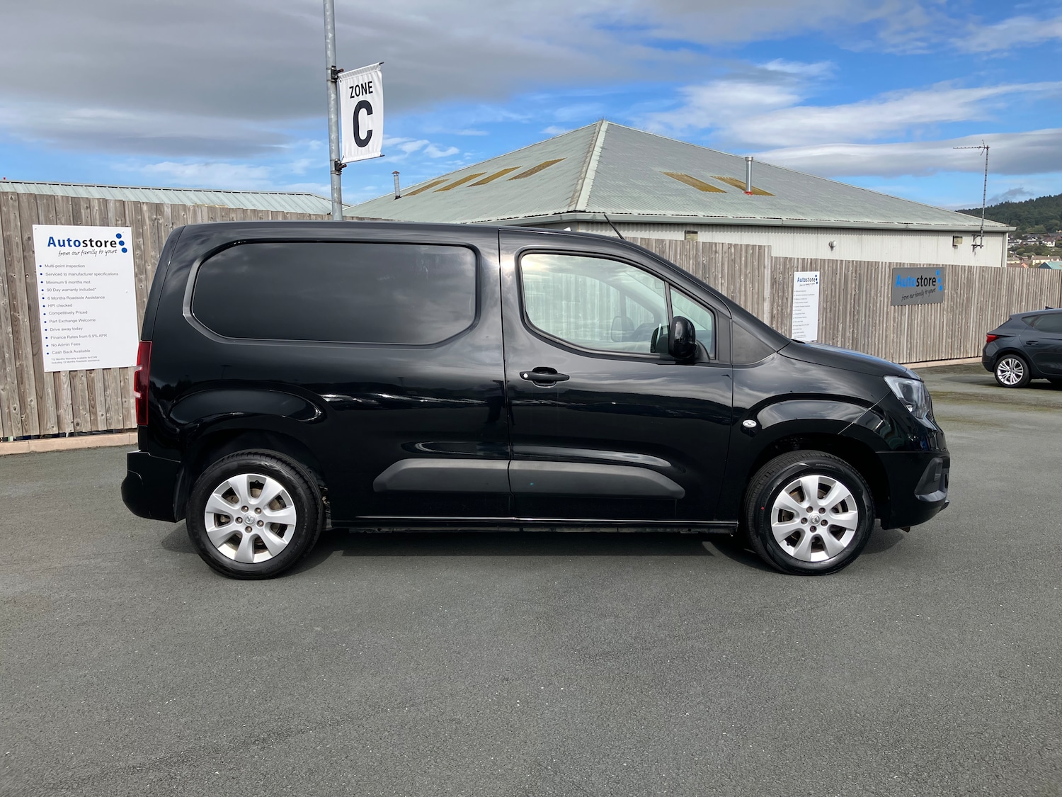 Used Vauxhall Combo 2021 for sale - 76004998: Photo 3