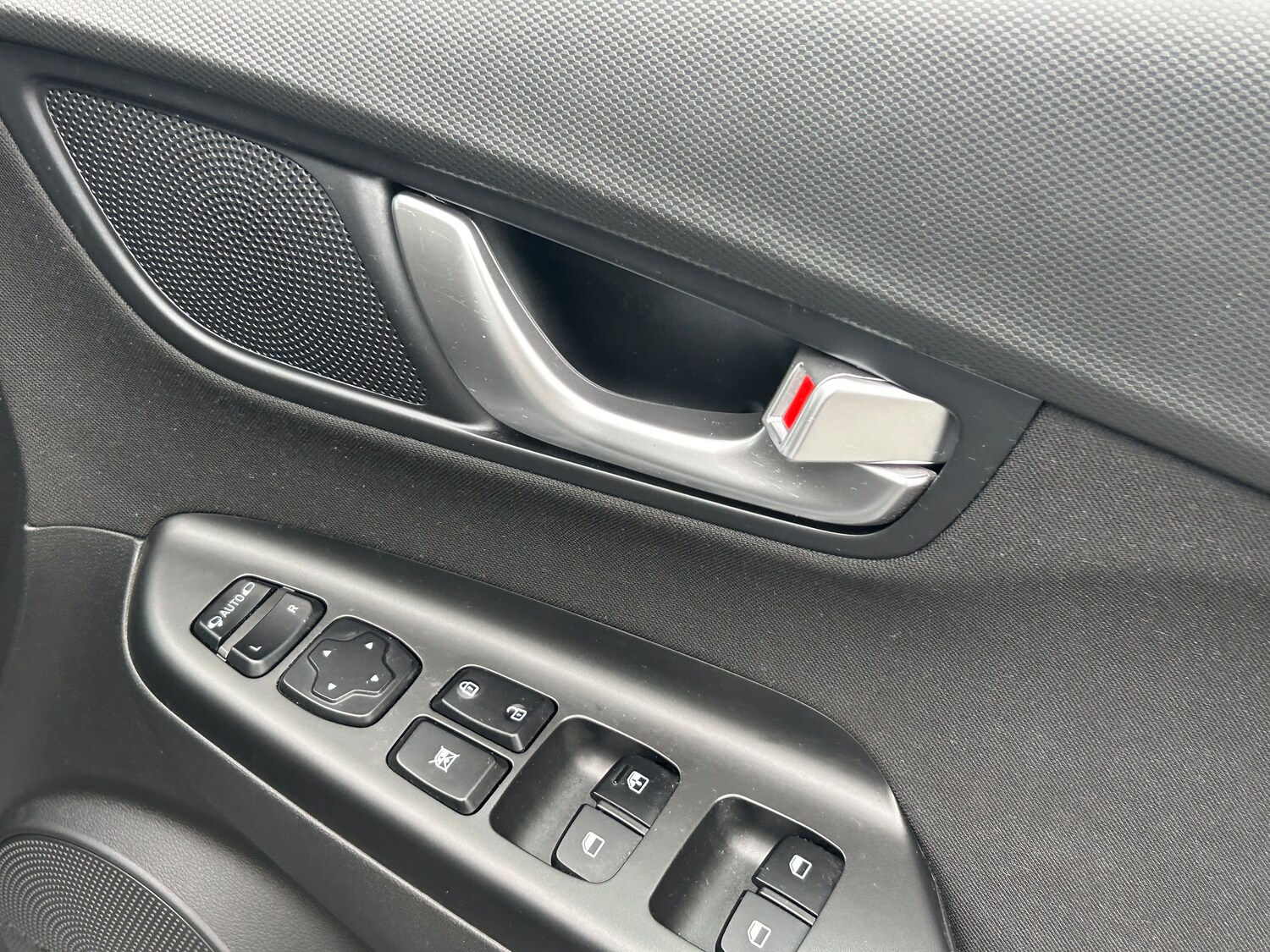 Used Hyundai KONA 2021 for sale - 75962492: Photo 24