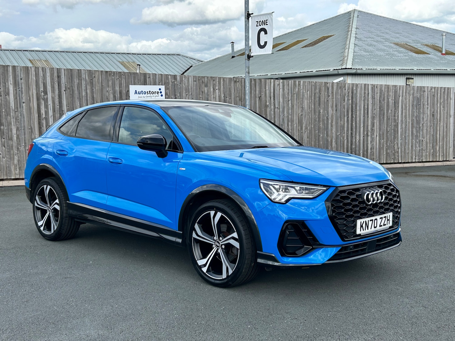 Used Audi Q3 2020 for sale - 75543269: Photo 2