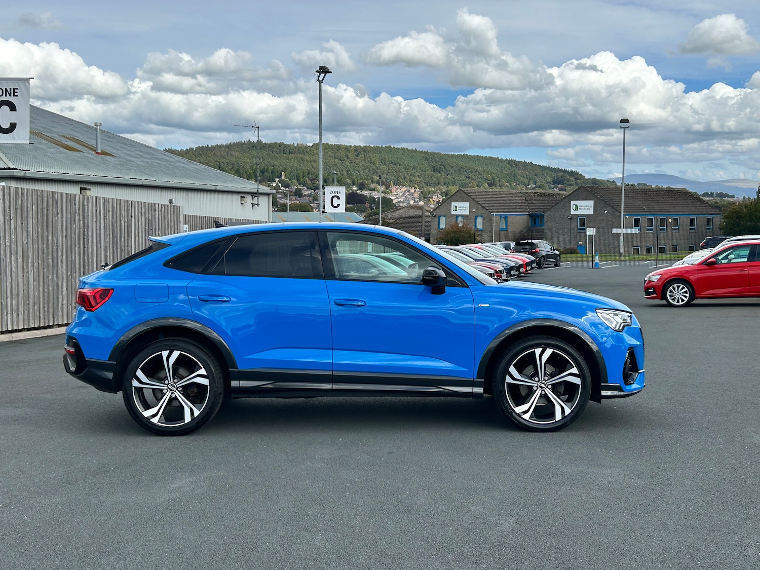 Used Audi Q3 2020 for sale - 75543269: Photo 3