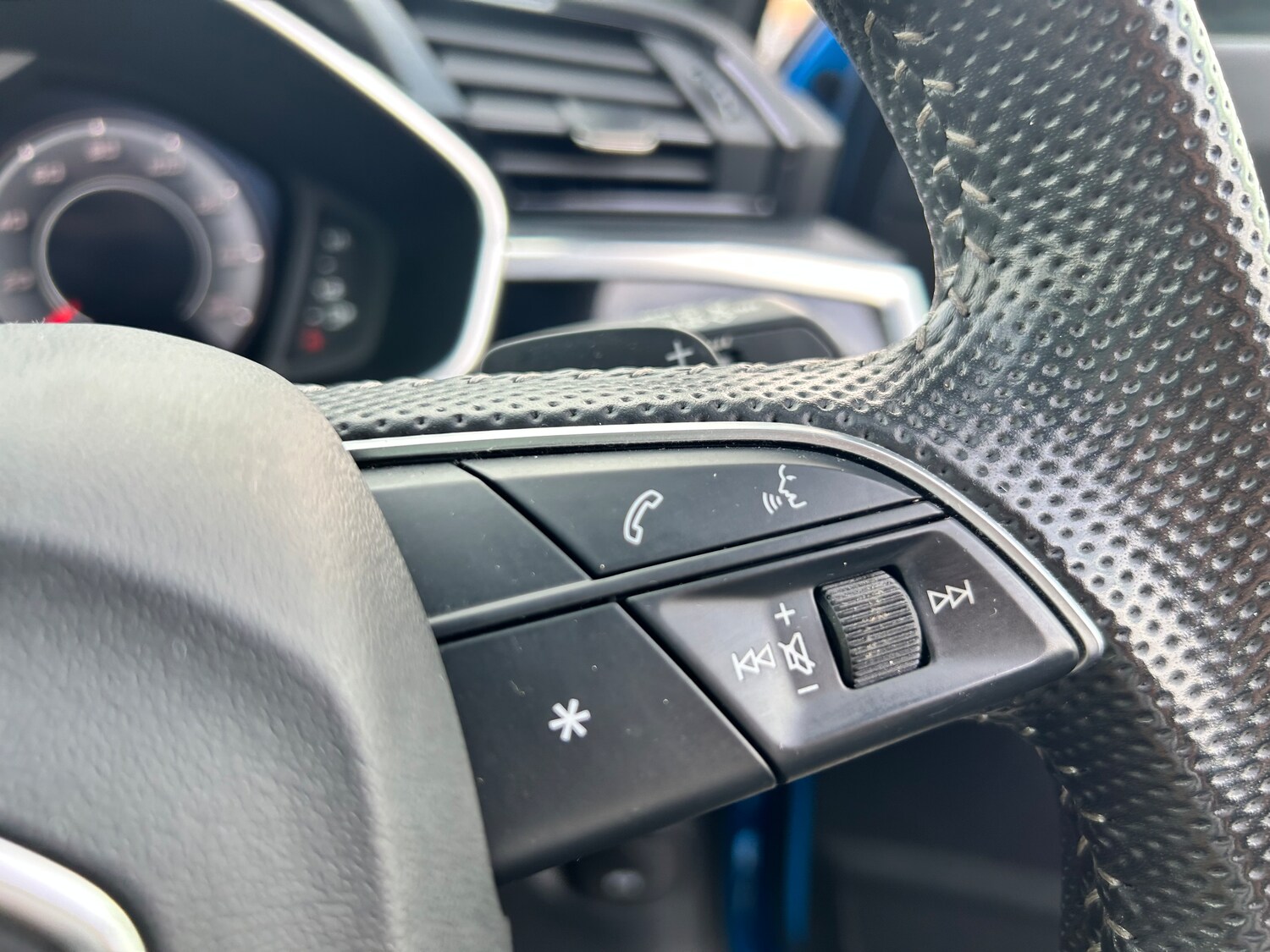 Used Audi Q3 2020 for sale - 75543269: Photo 40