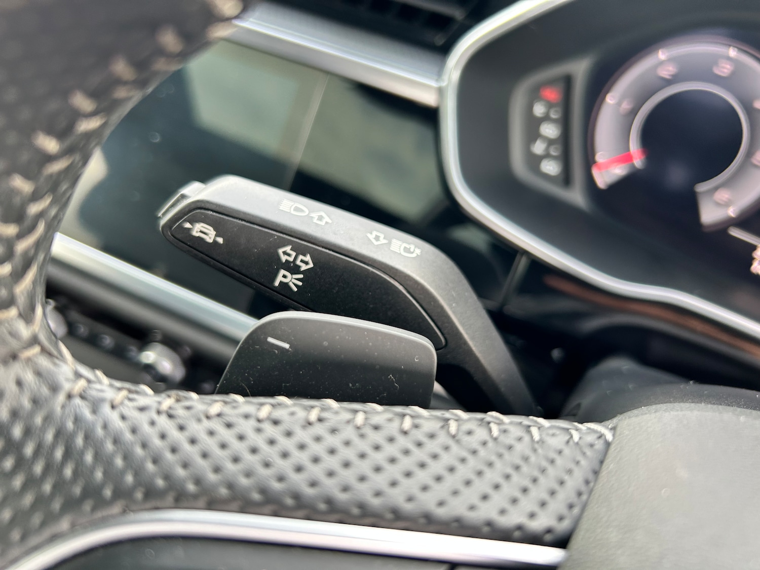 Used Audi Q3 2020 for sale - 75543269: Photo 43