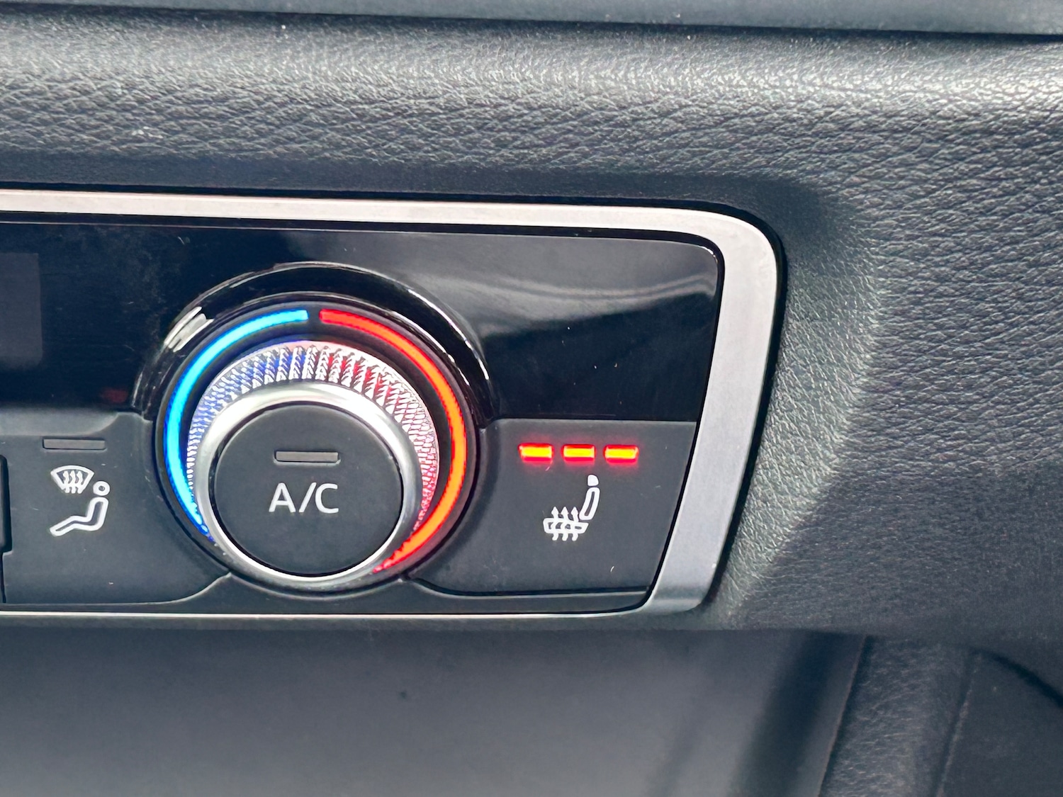 Used Audi Q3 2020 for sale - 75543269: Photo 45