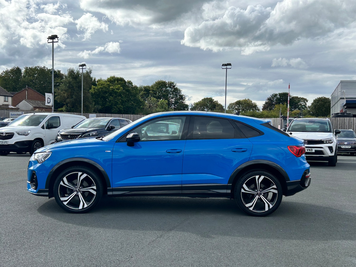 Used Audi Q3 2020 for sale - 75543269: Photo 9