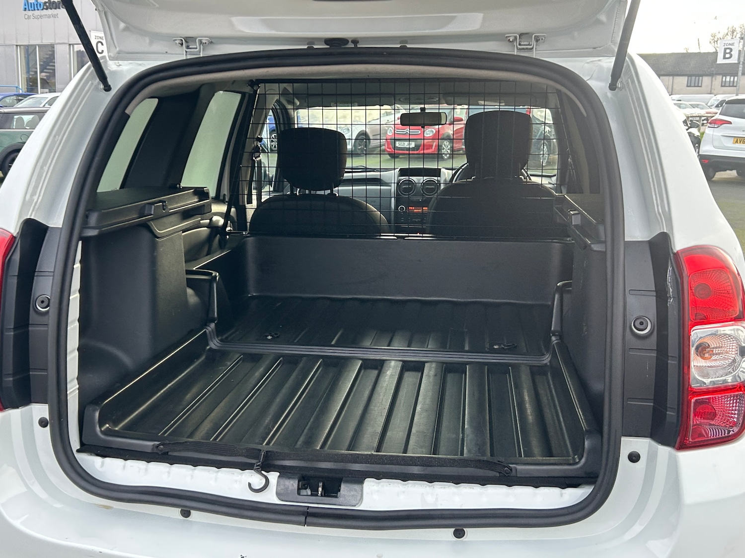 Used Dacia Duster 2018 for sale - 76495466: Photo 12