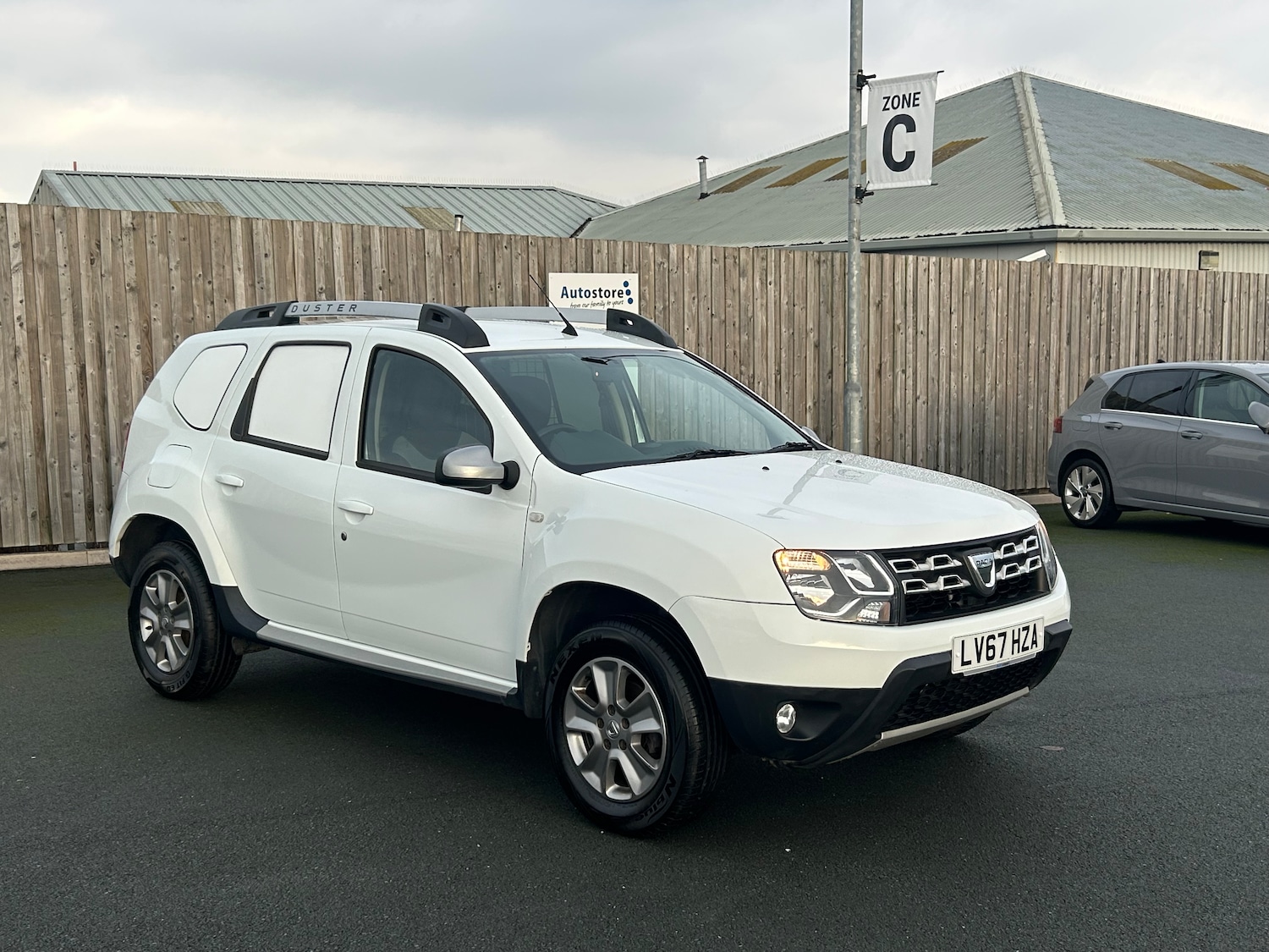 Used Dacia Duster 2018 for sale - 76495466: Photo 2