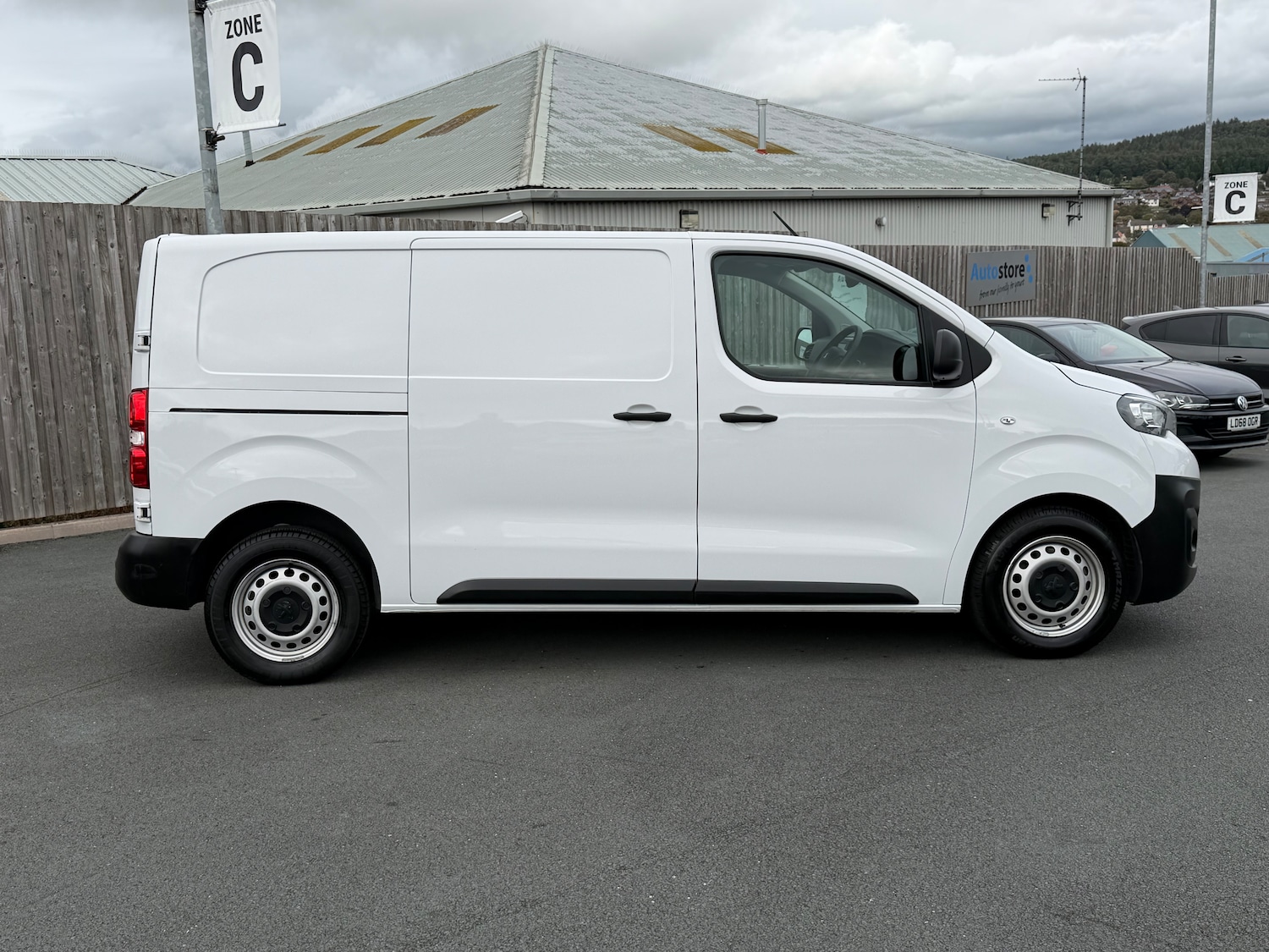 Used Peugeot Expert 2023 for sale - 76205376: Photo 9