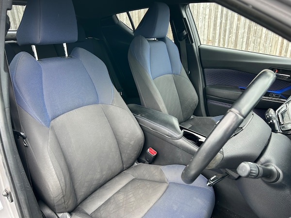 Used Toyota C-HR 2017 for sale - 74290863: Photo 23