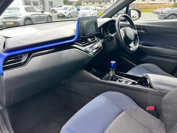 Used Toyota C-HR 2017 for sale - 74290863: Photo 31