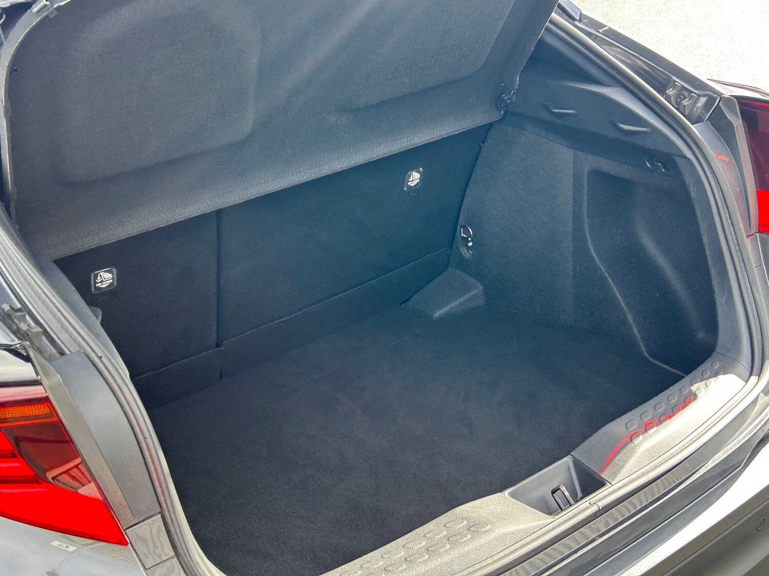 Used Toyota C-HR 2020 for sale - 75603979: Photo 18