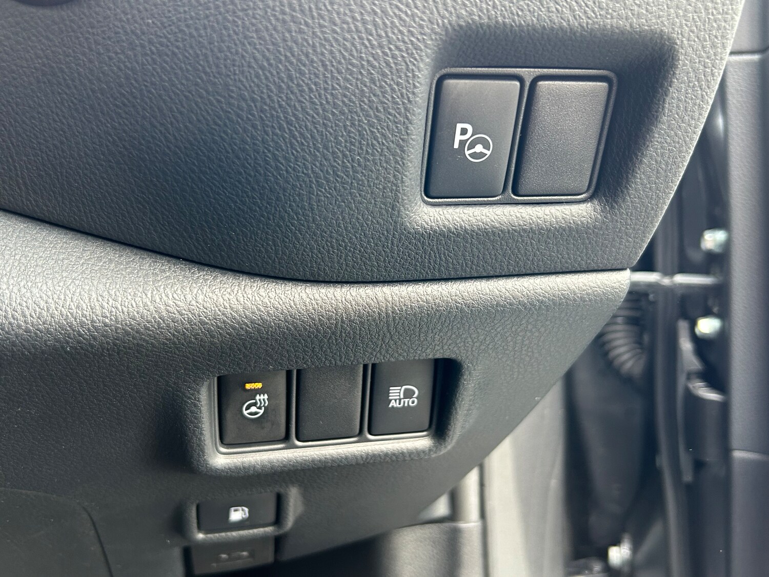 Used Toyota C-HR 2020 for sale - 75603979: Photo 31