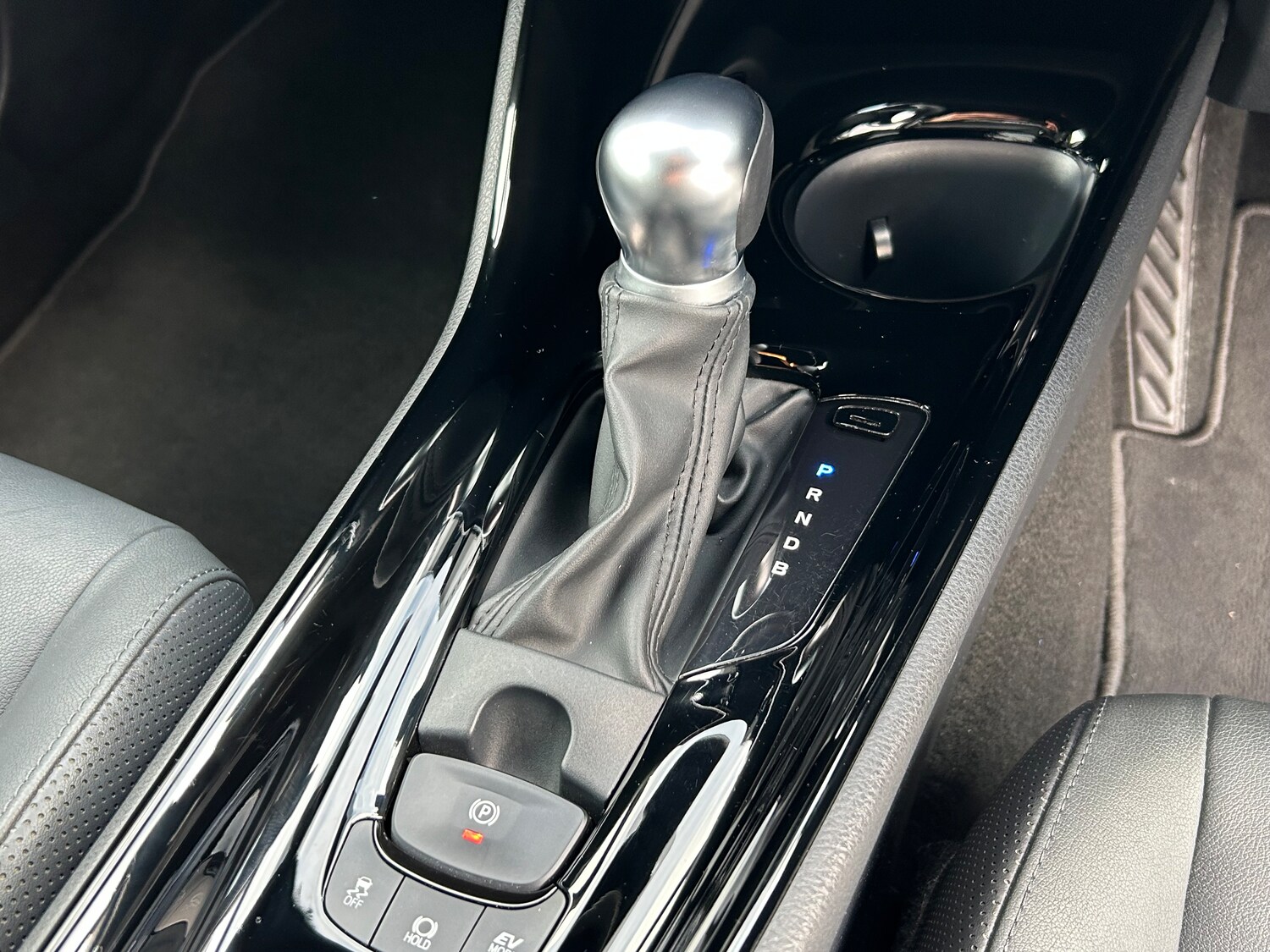 Used Toyota C-HR 2020 for sale - 75603979: Photo 36