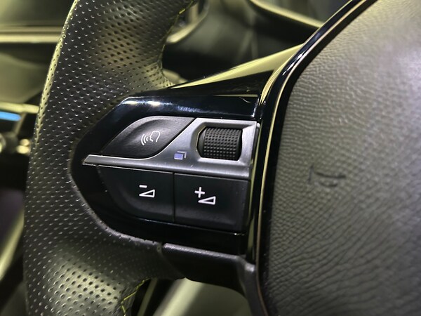 Used Peugeot 208 2022 for sale - 74320887: Photo 26