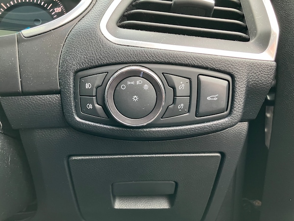 Used Ford Edge 2017 for sale - 76040881: Photo 27