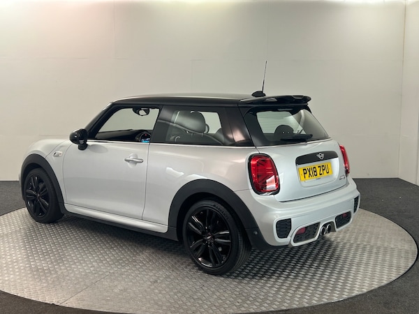 Used MINI Hatch 2018 for sale - 74374803: Photo 10