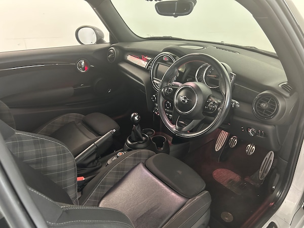 Used MINI Hatch 2018 for sale - 74374803: Photo 21