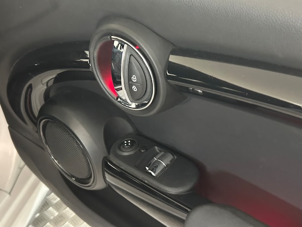 Used MINI Hatch 2018 for sale - 74374803: Photo 22