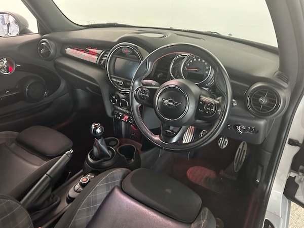 Used MINI Hatch 2018 for sale - 74374803: Photo 25
