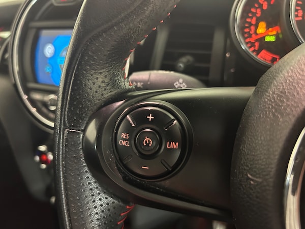 Used MINI Hatch 2018 for sale - 74374803: Photo 31