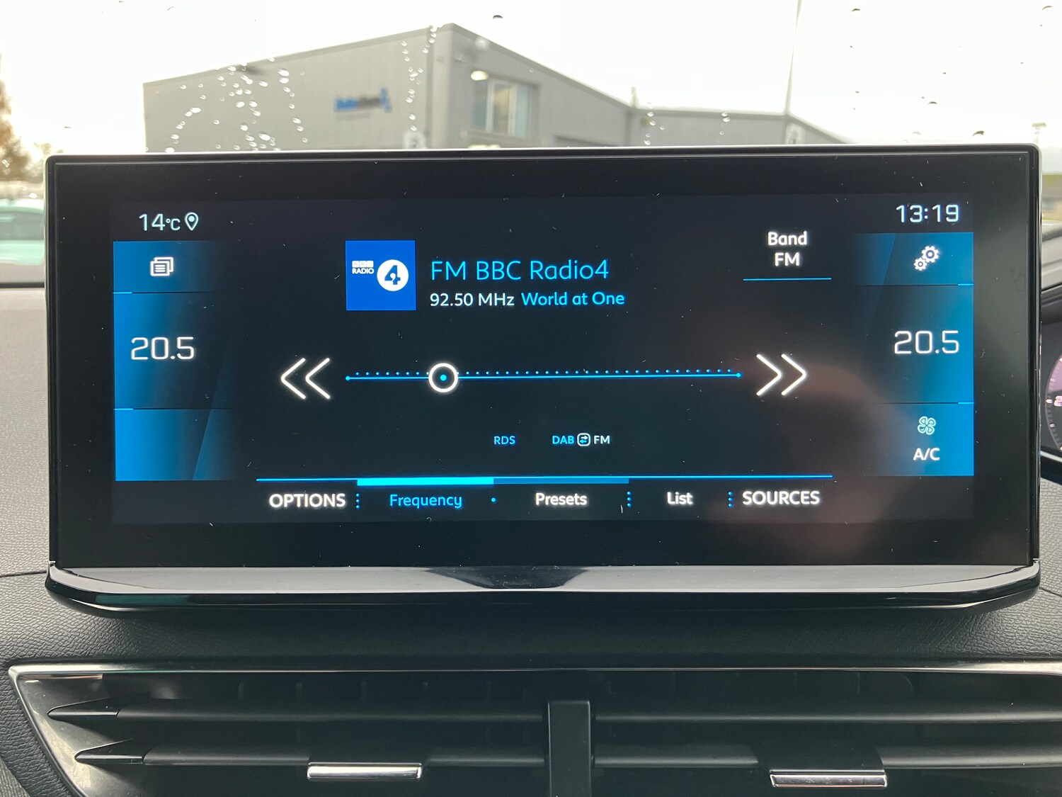 Used Peugeot 3008 2023 for sale - 76436725: Photo 32