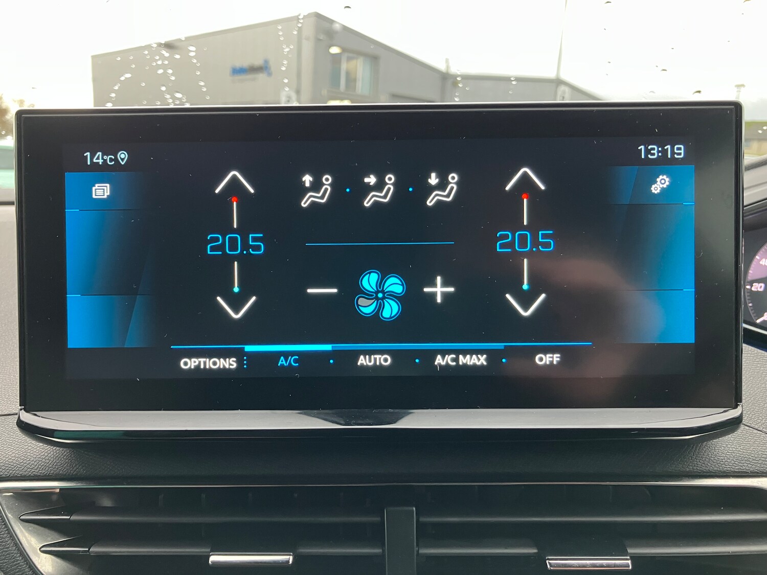 Used Peugeot 3008 2023 for sale - 76436725: Photo 33