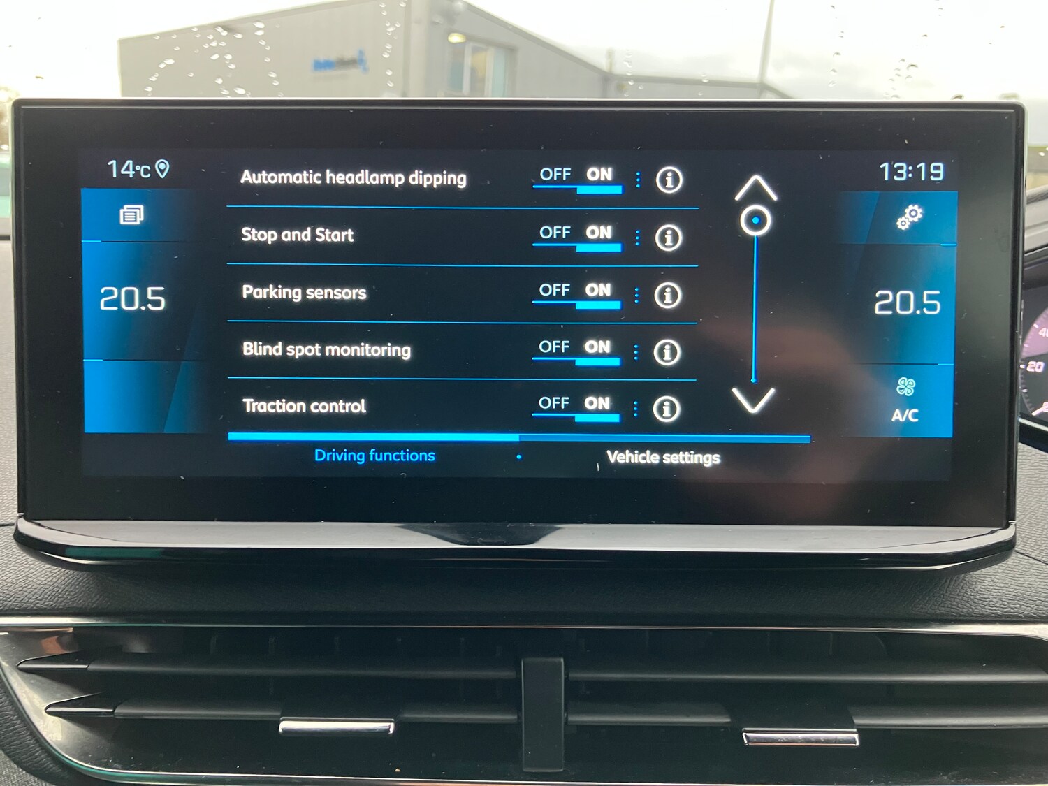 Used Peugeot 3008 2023 for sale - 76436725: Photo 35