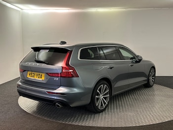 Used Volvo V60 2021 for sale - 75222567: Photo