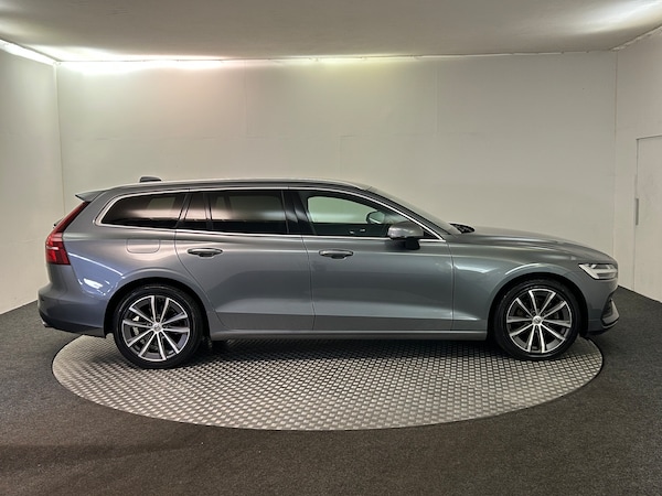 Used Volvo V60 2021 for sale - 75222567: Photo 5