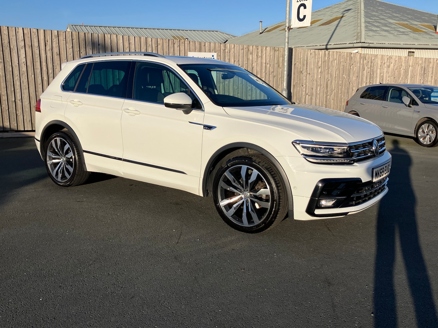 Used Volkswagen Tiguan 2019 for sale - 76476181: Photo 2