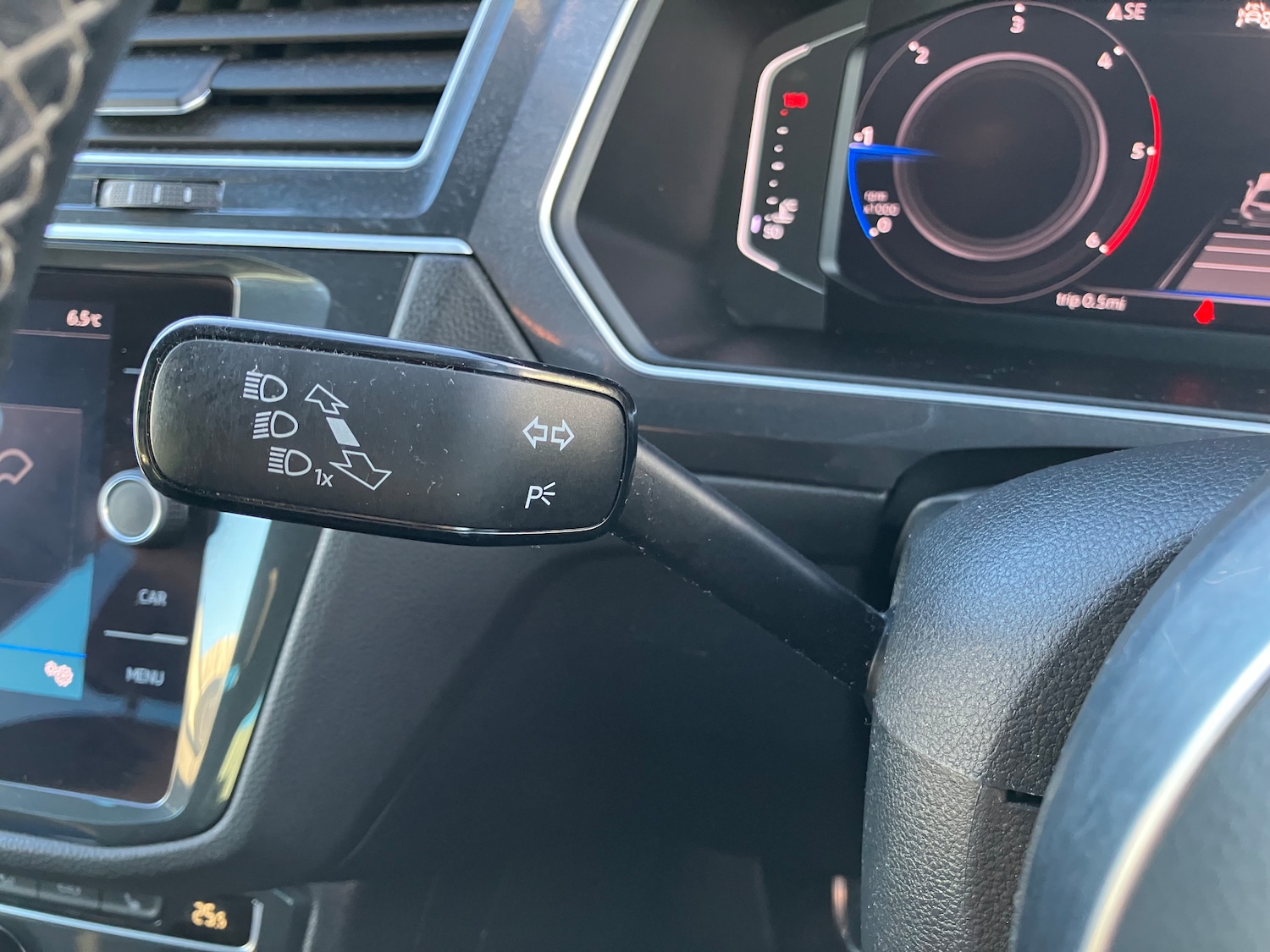 Used Volkswagen Tiguan 2019 for sale - 76476181: Photo 34