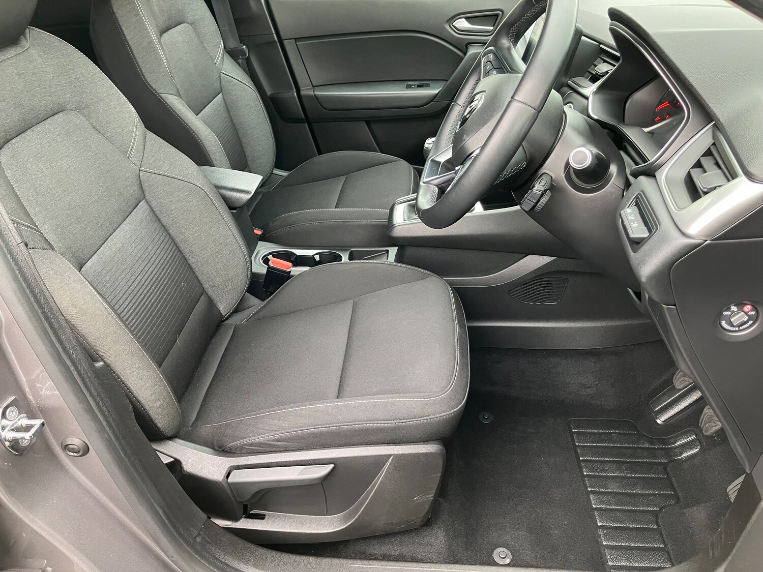 Used Renault Captur 2020 for sale - 76113763: Photo 22