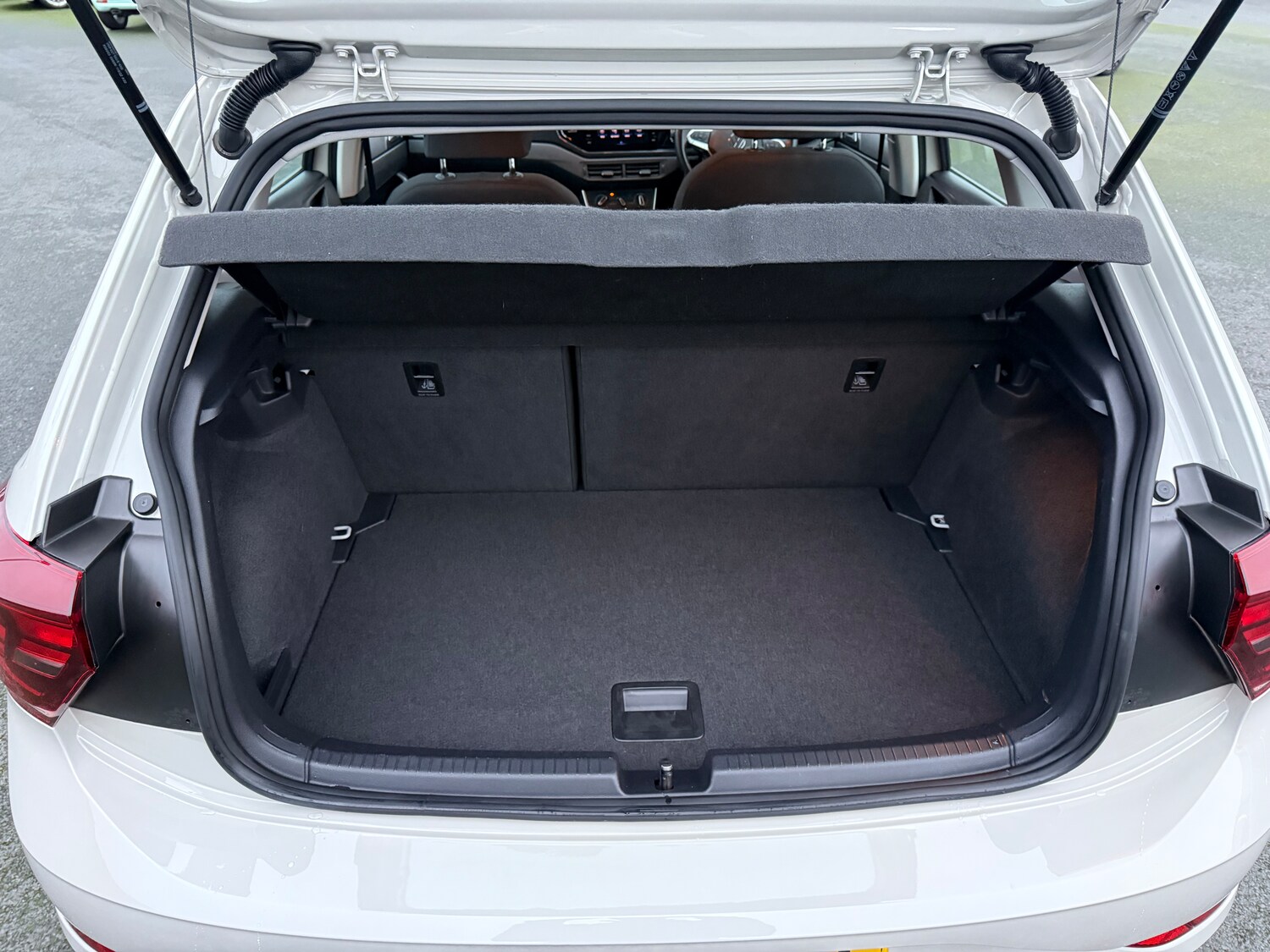 Used Volkswagen Polo 2022 for sale - 76476180: Photo 31