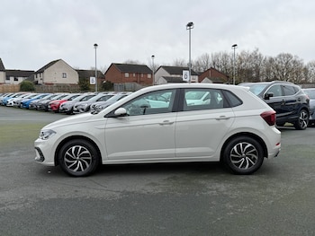 Used Volkswagen Polo 2022 for sale - 76476180: Photo